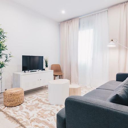 Altair Apartment By People Rentals Bilbao Ngoại thất bức ảnh