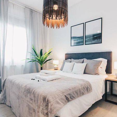 Altair Apartment By People Rentals Bilbao Ngoại thất bức ảnh