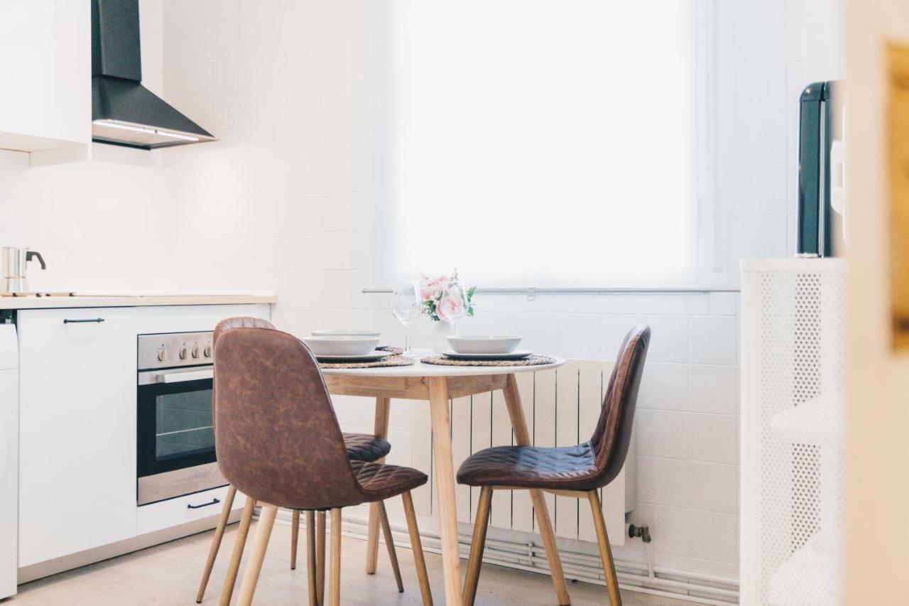 Altair Apartment By People Rentals Bilbao Ngoại thất bức ảnh